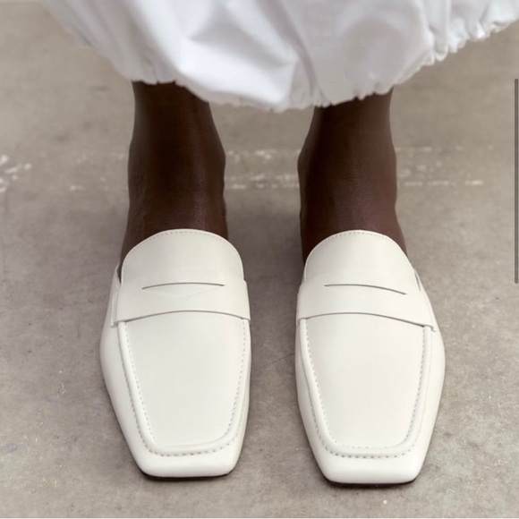 Zara Genuine Leather Flat Mules - Picture 2 of 12